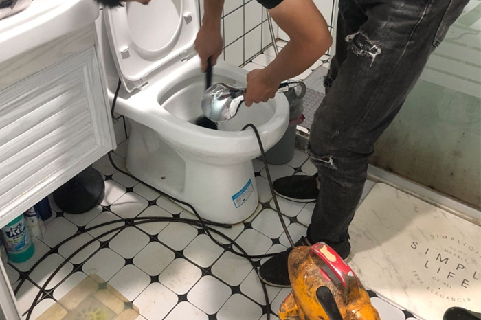 潞城马桶堵塞自己疏通还是找师傅?专业上门服务让你省时更省心